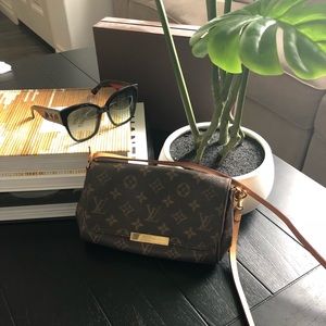 Louis Vuitton Favorite PM